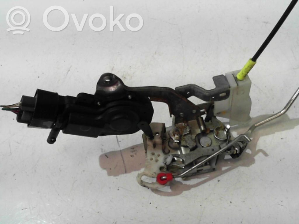 Peugeot 107 Priekšpusē slēdzene 