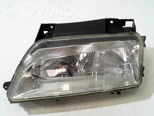 Citroen Xantia Lampa przednia 