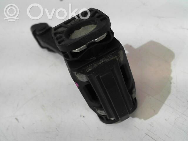 Peugeot 407 Front door check strap stopper 