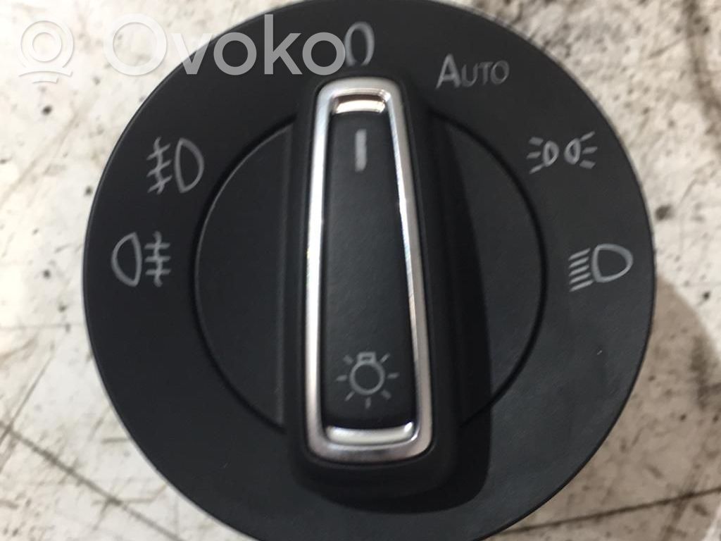 Volkswagen Golf VII Light switch 