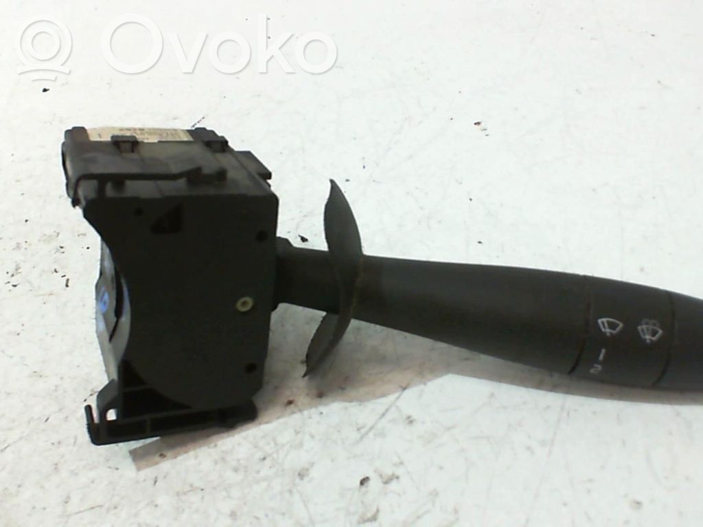 Opel Vivaro Wiper control stalk 