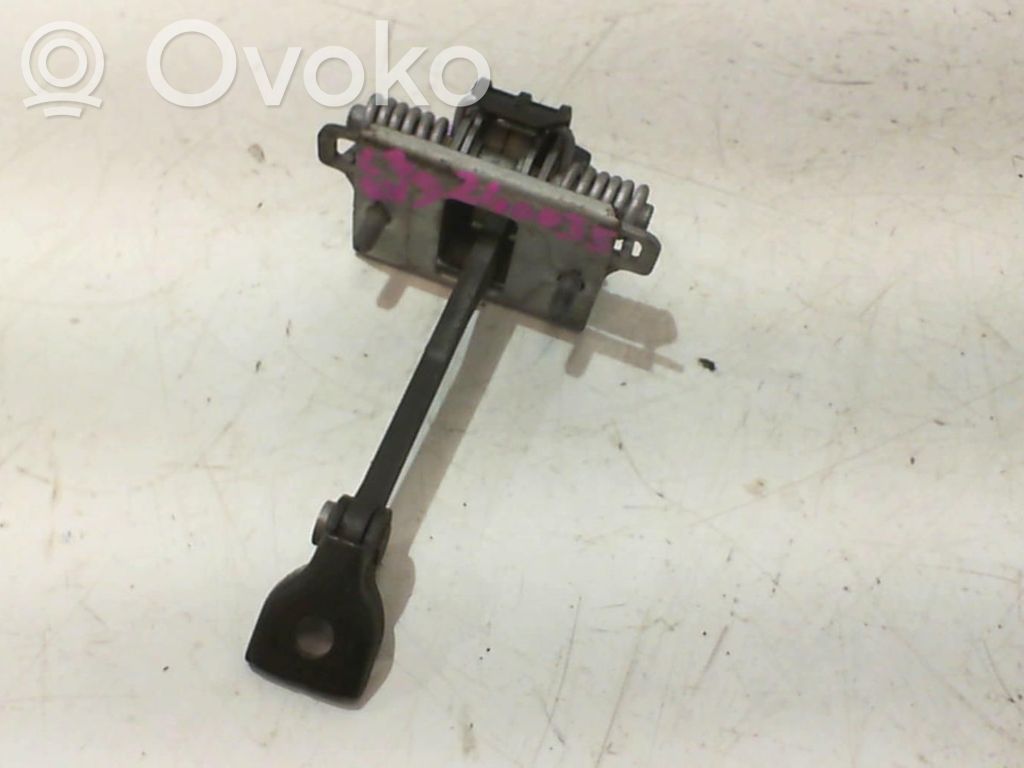 Citroen C3 Etuoven pidätin 
