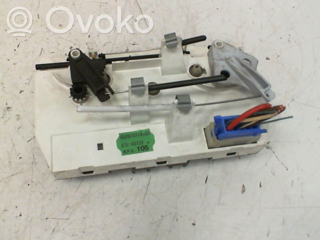 Peugeot 206 Climate control unit 