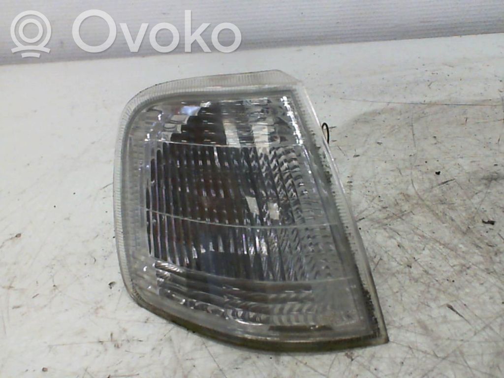 Peugeot 405 Front fender indicator light 