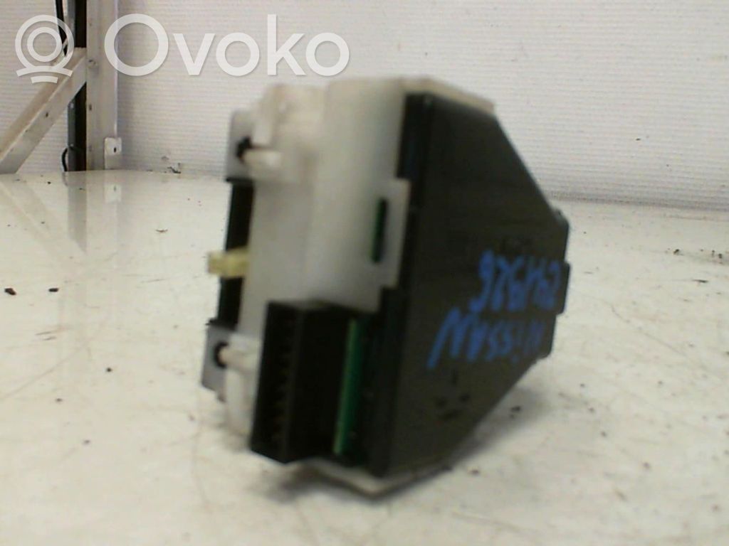 Nissan Qashqai Palanca de intermitentes 