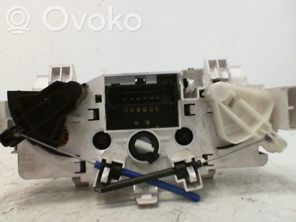 Citroen C2 Climate control unit 
