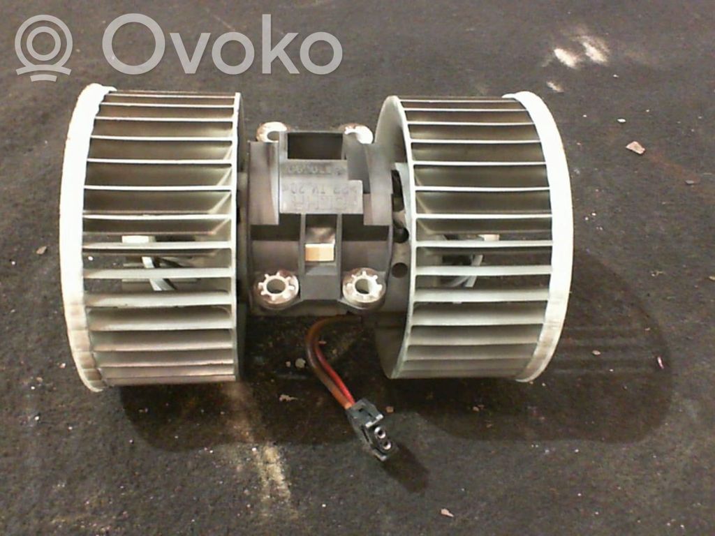 BMW X3 E83 Mazā radiatora ventilators 