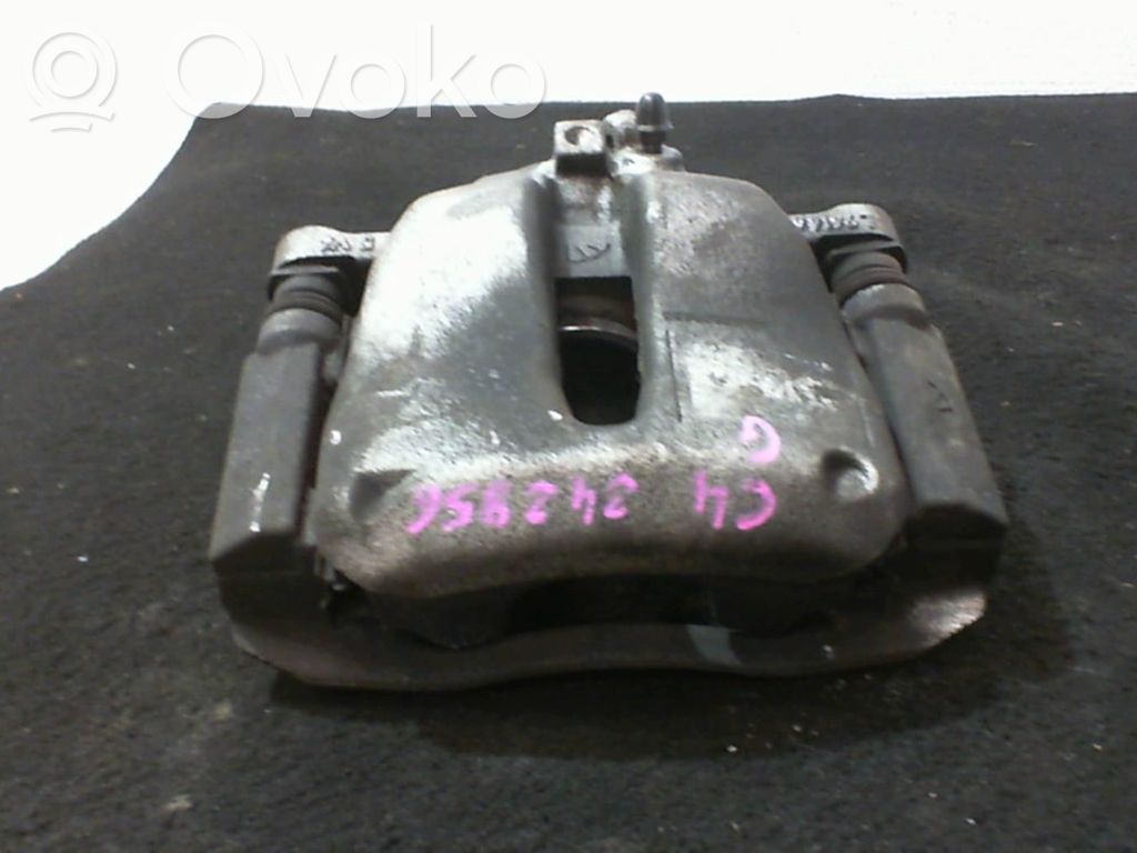 Citroen C4 III e-C4 Zacisk hamulcowy przedni 