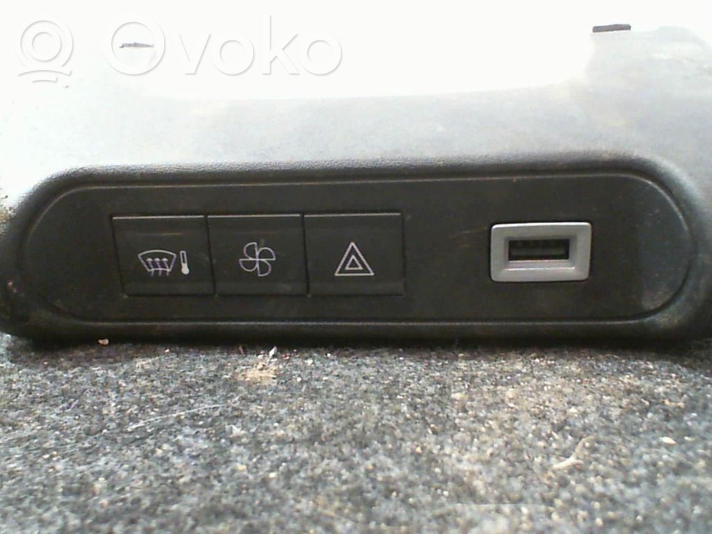 Citroen AMI electric Unidad de control climatización 
