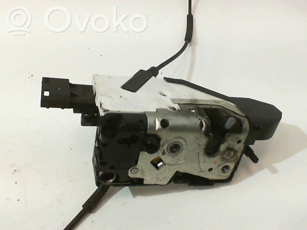 Citroen C3 Picasso Front door lock 