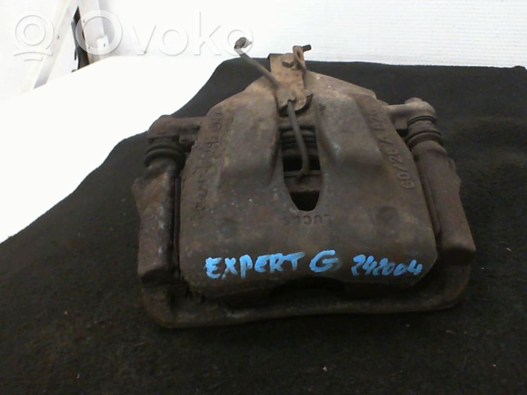 Peugeot Expert Передний суппорт 