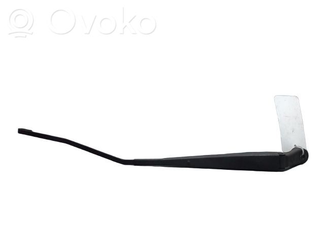 Suzuki Swift I Front wiper blade arm 