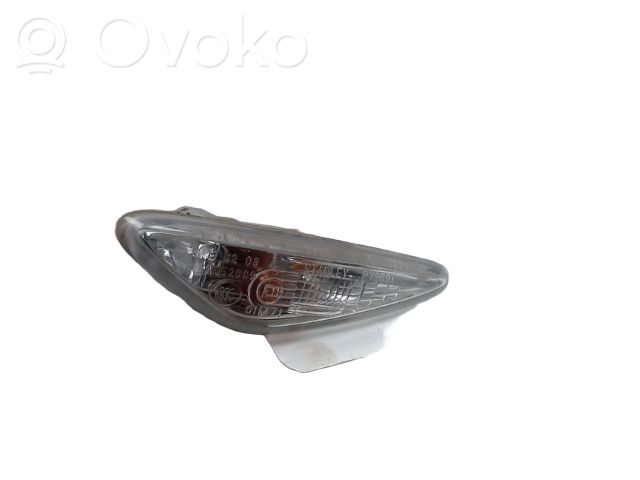 Mazda 5 Front fender indicator light 