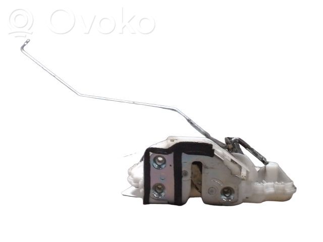 Honda CR-V Front door lock 