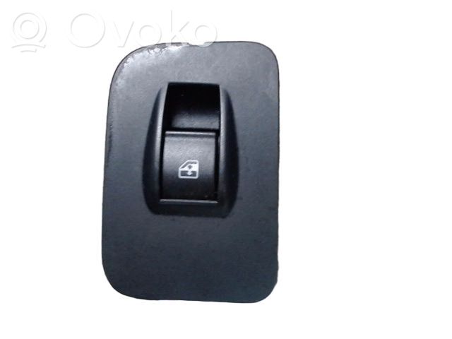 Electric window control switch   6490H0,6490H0,7354612800