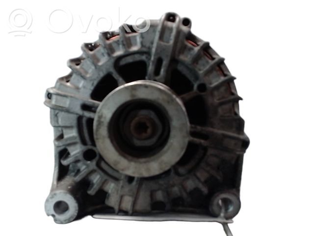 BMW 1 E81 E87 Generator/alternator 