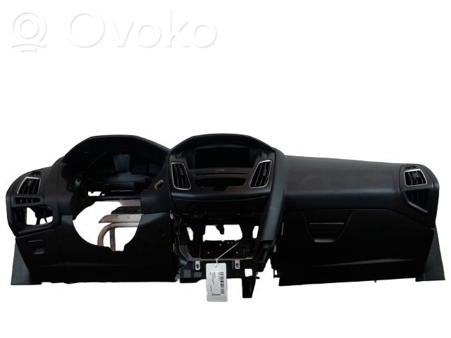 Ford Focus Панель 