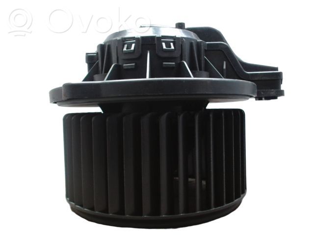 Hyundai Veloster Ventola riscaldamento/ventilatore abitacolo 