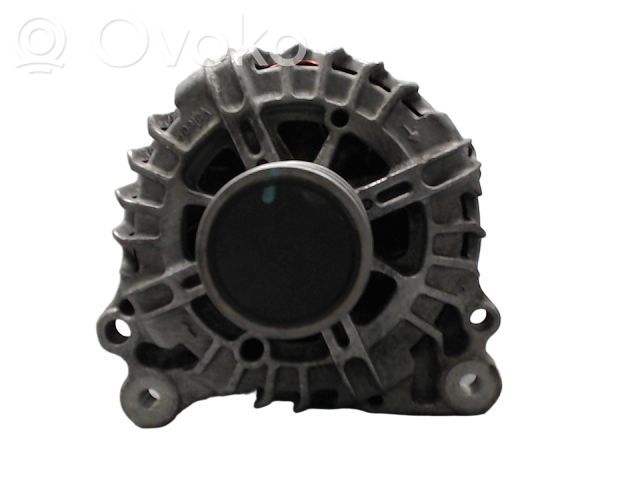 Volkswagen Golf VII Generatore/alternatore 