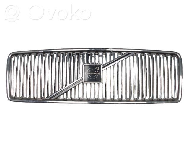Volvo 850 Etupuskurin ylempi jäähdytinsäleikkö 