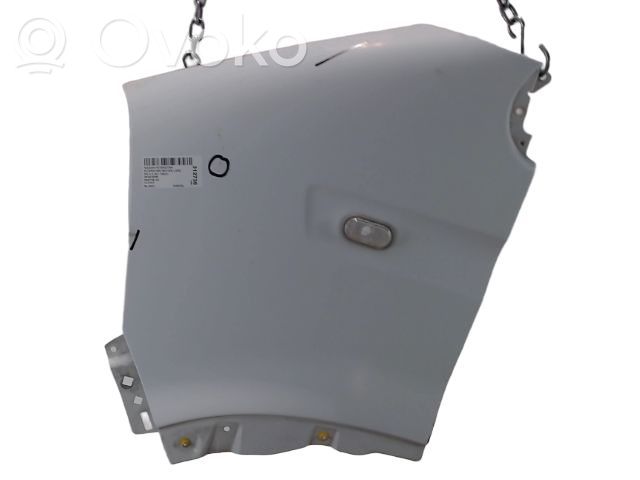Nissan Interstar Sparnas 