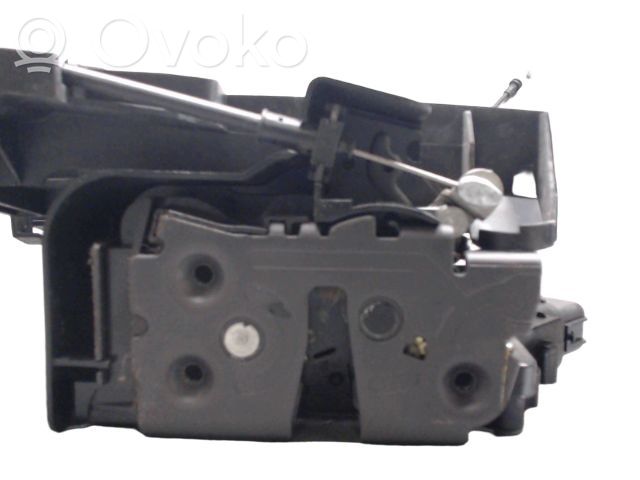 Etuoven lukko   31416686,30799302,31416686