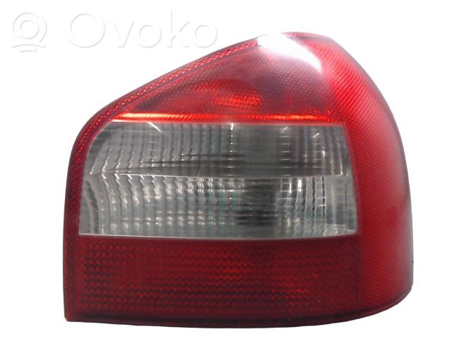 Audi A3 S3 8L Galinis žibintas kėbule 