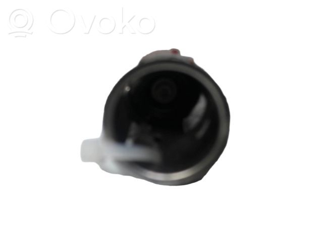 Toyota Auris E180 Presa 12V (anteriore) 