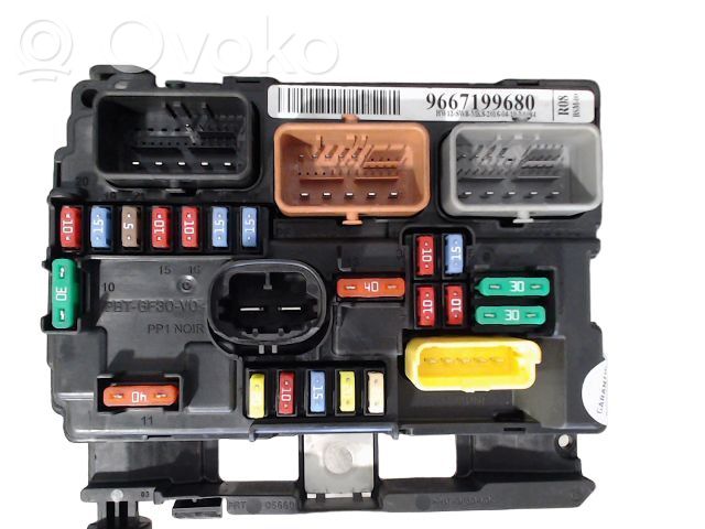 Citroen C3 Fuse module 