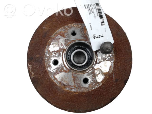 Nissan Note (E11) Tambour de frein arrière 