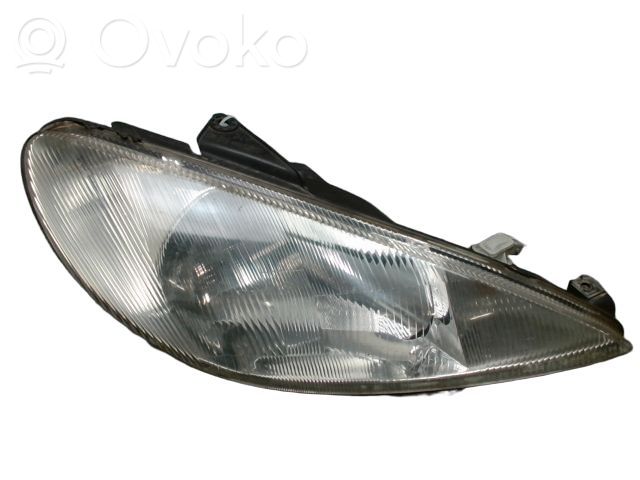 Peugeot 206 Lampa przednia 