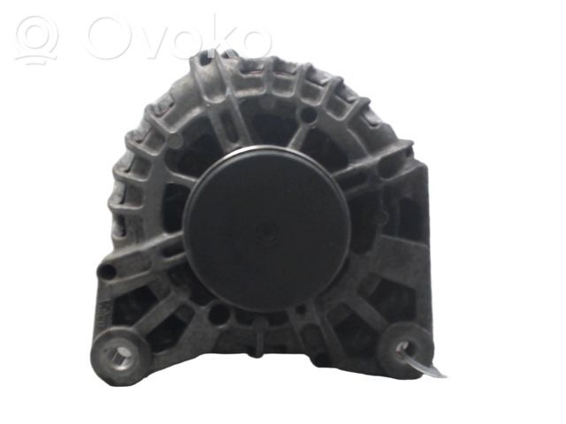 Renault Clio IV Alternator 