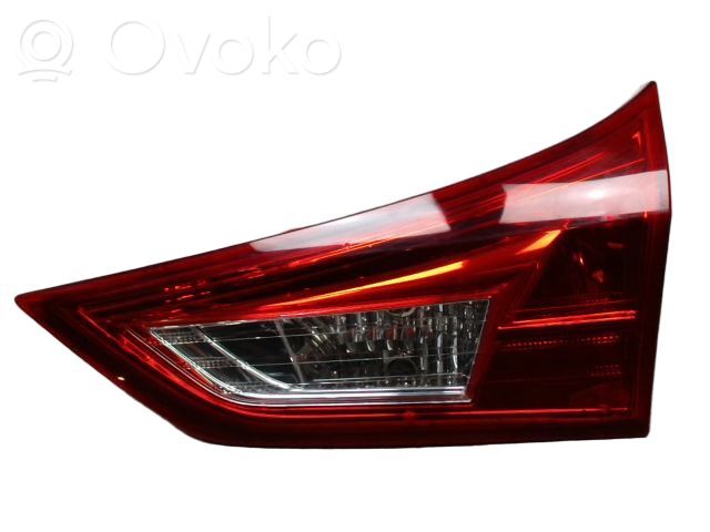 Toyota Auris E180 Lampă spate în capacul portbagajului 