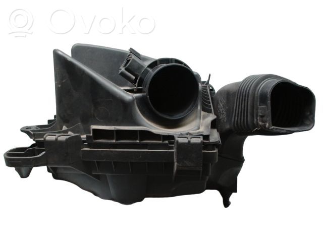 Ford Focus Air filter box 