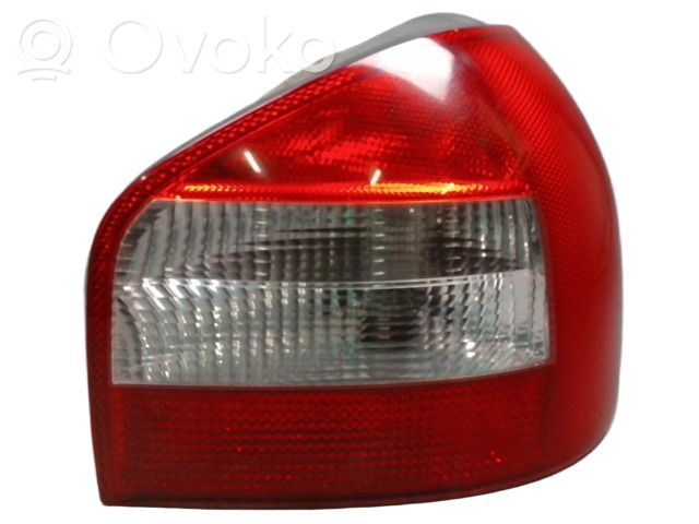Audi A3 S3 8L Galinis žibintas kėbule 