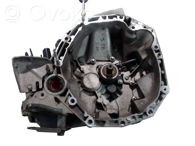 Nissan Note (E12) 6 Gang Schaltgetriebe 