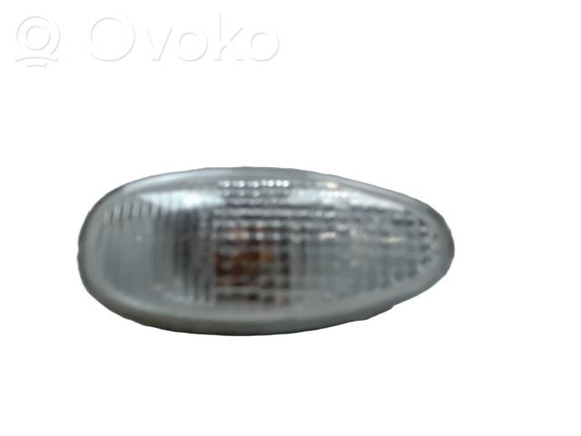 Peugeot iOn Front fender indicator light 