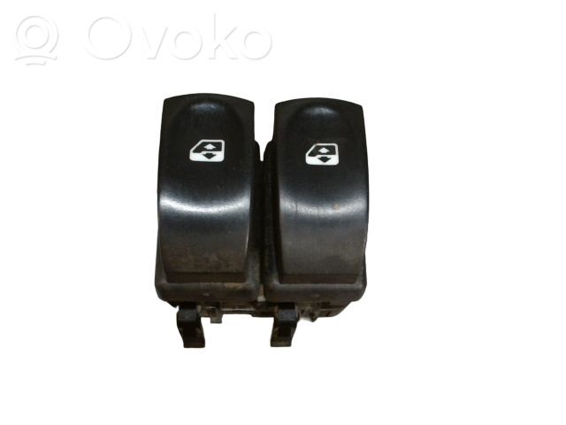 Renault Clio III Electric window control switch 