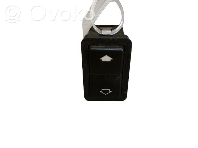 Electric window control switch   61318368974,61318368974,8368974