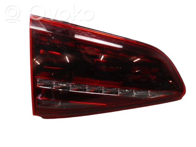 Volkswagen Golf VII Lampy tylnej klapy bagażnika 