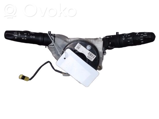 Nissan Micra Interruptor/palanca de limpiador de luz de giro 