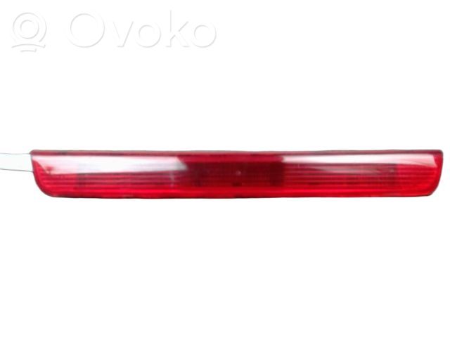 Renault Kadjar Third/center stoplight 