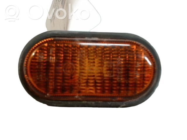 Opel Vivaro Seitenblinker 