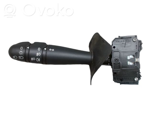 Renault Clio II Manetă semnalizator 