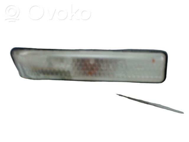 BMW X5 E53 Front fender indicator light 