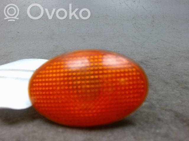 Ford Fiesta Front fender indicator light 