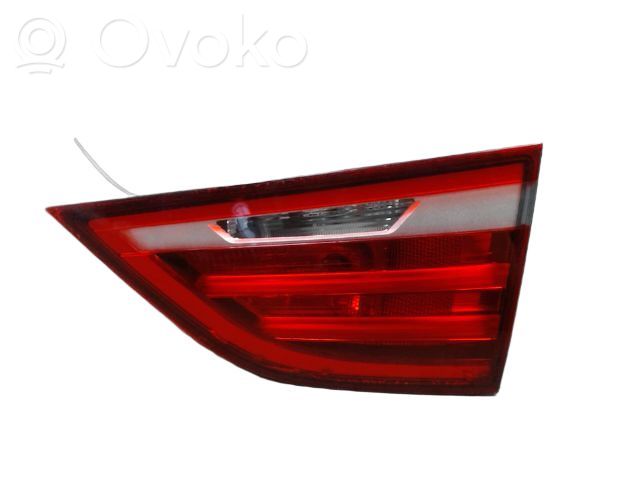 BMW 2 F46 Takaluukun takavalot 