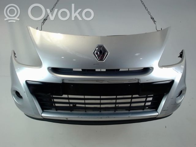 Renault Clio III Parachoques delantero 
