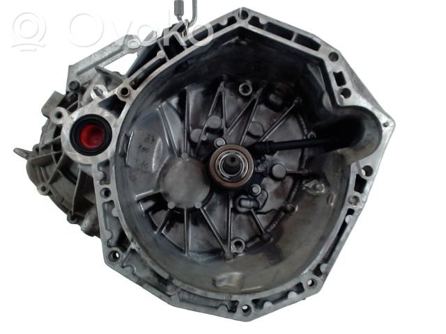 Nissan Juke I F15 Manualna 6-biegowa skrzynia biegów