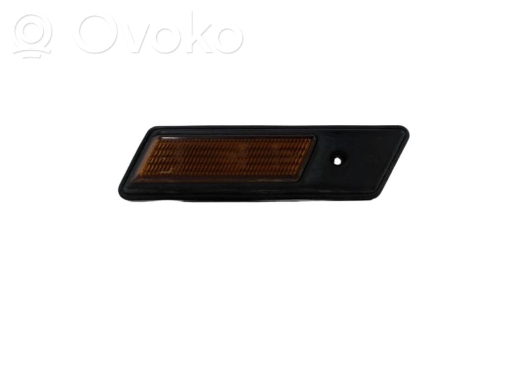 BMW 3 E36 Front fender indicator light 